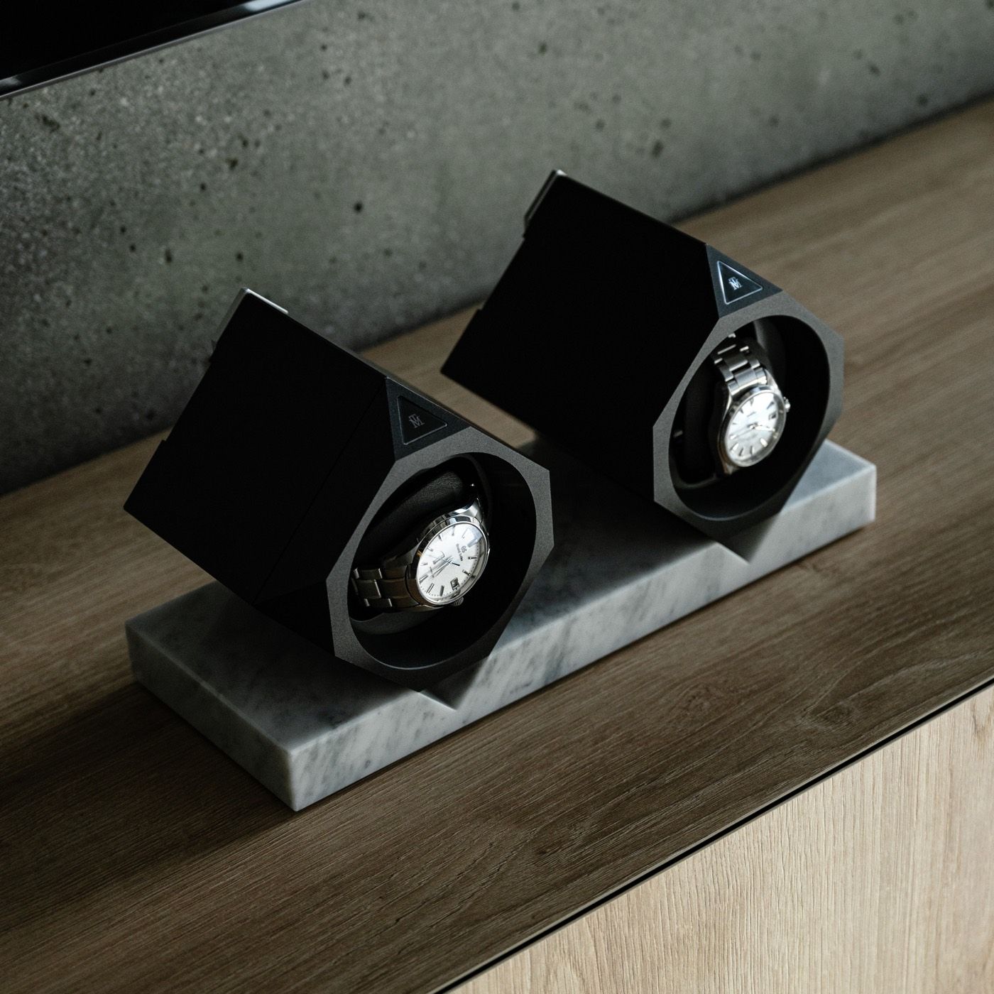 Time Machine winders in a living room